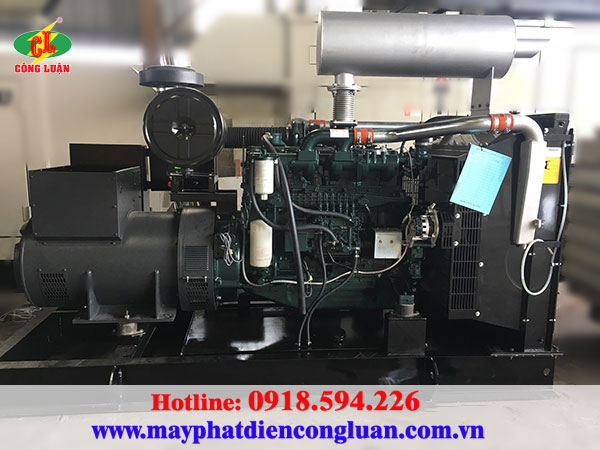 Máy phát điện Doosan trần 750kva